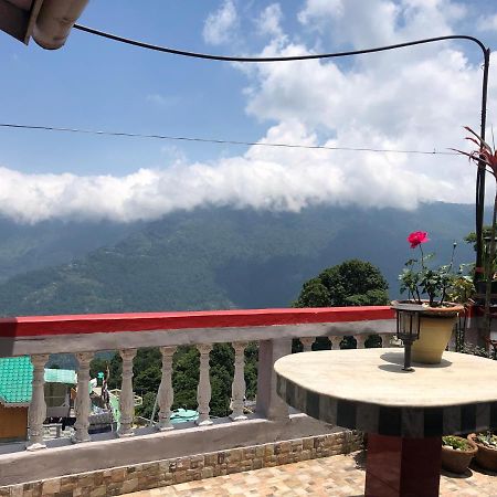 Raibas Homestay Darjeeling  Buitenkant foto